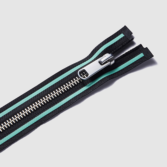 Metal V-Teeth Zipper with Decorative Film